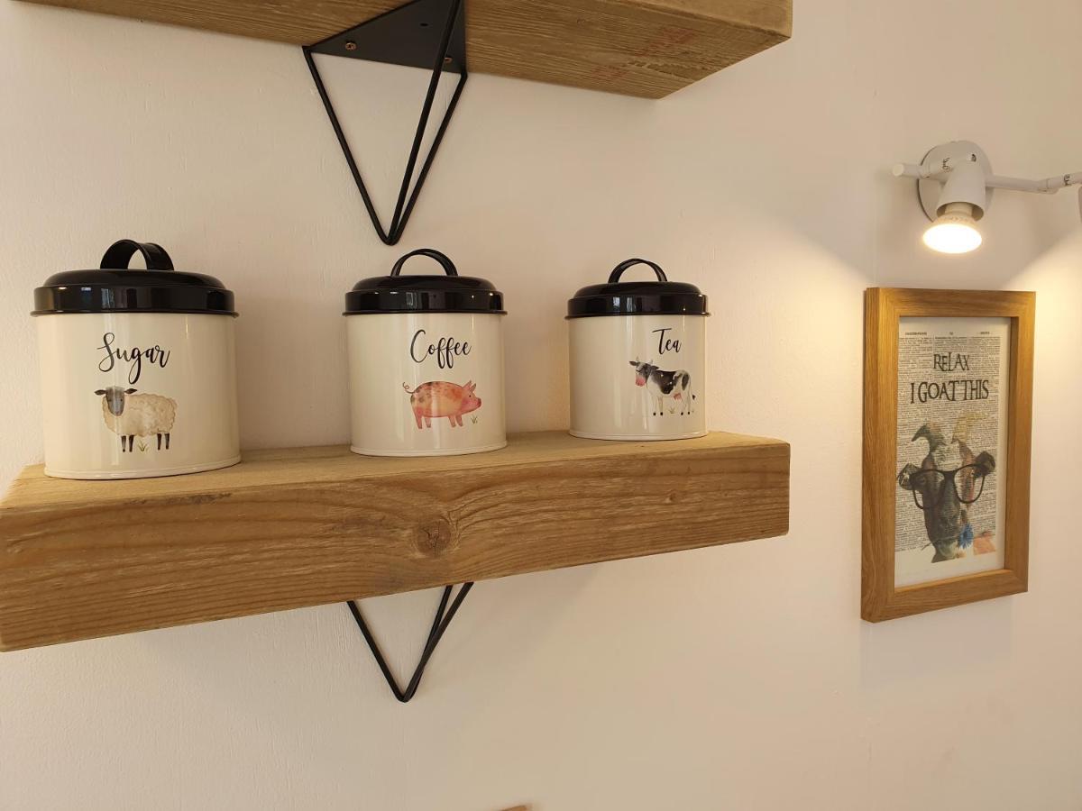 Dartmoor Reach Alpaca Farm Heated Cabins 5 Mins Drive To Dartmoor Bovey Tracey Exteriör bild